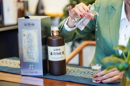 月薪2500怎么喝酒？喝什么酒？这四款性价比高的白酒，就很适合-一个月2500工资